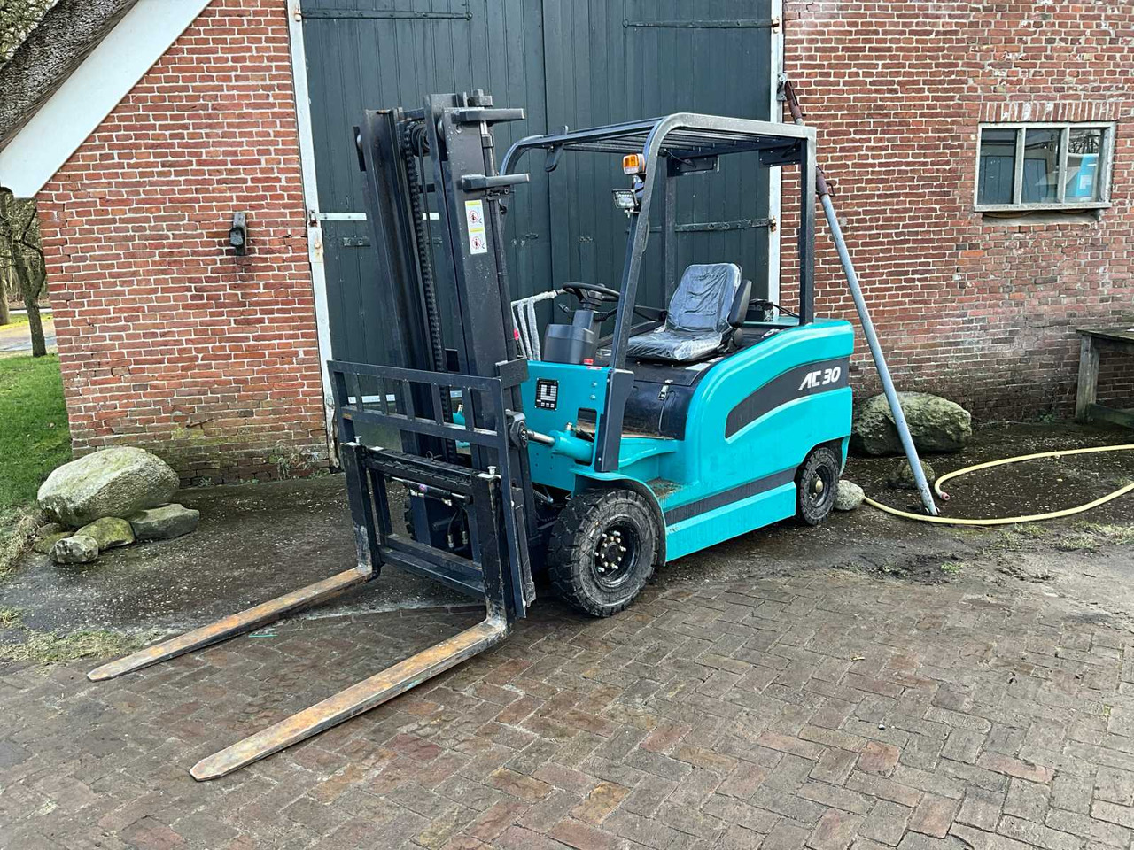 EASY-GOING - 3 TON - CPD-30 - FORKLIFT - 2024 - Chariot élévateur: photos 4 EASY-GOING - 3 TON - CPD-30 - FORKLIFT - 2024 - Chariot élévateur: photos 4