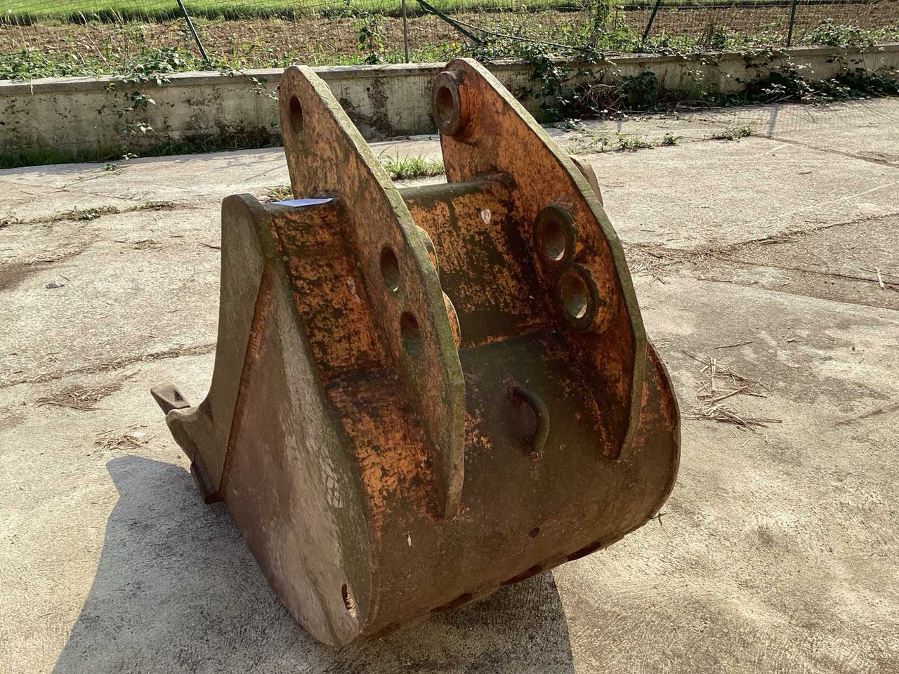 EXCAVATOR BUCKET - Pelle sur pneus: photos 4 EXCAVATOR BUCKET - Pelle sur pneus: photos 4