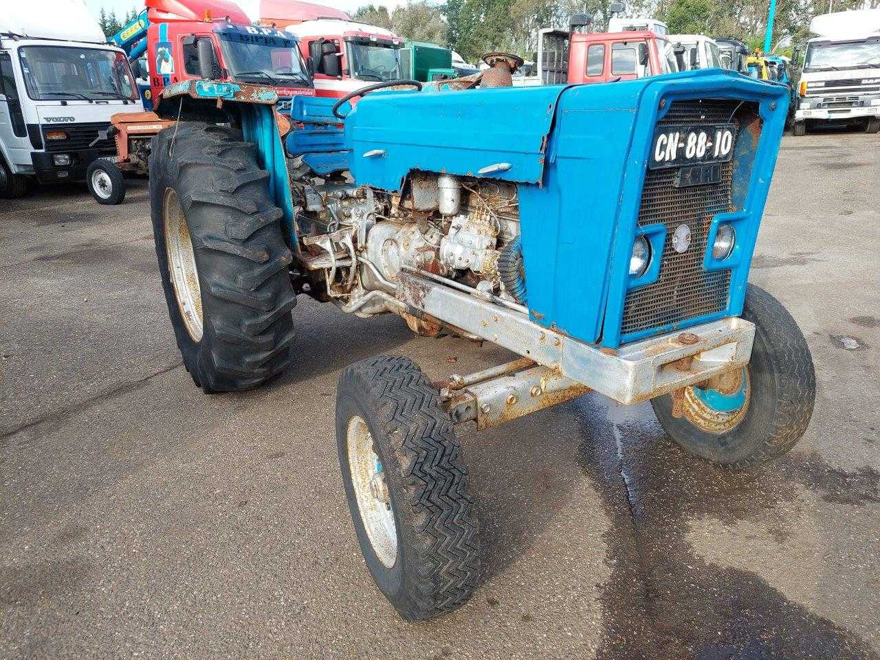 Ebro 7007 A - Tracteur agricole: photos 2 Ebro 7007 A - Tracteur agricole: photos 2