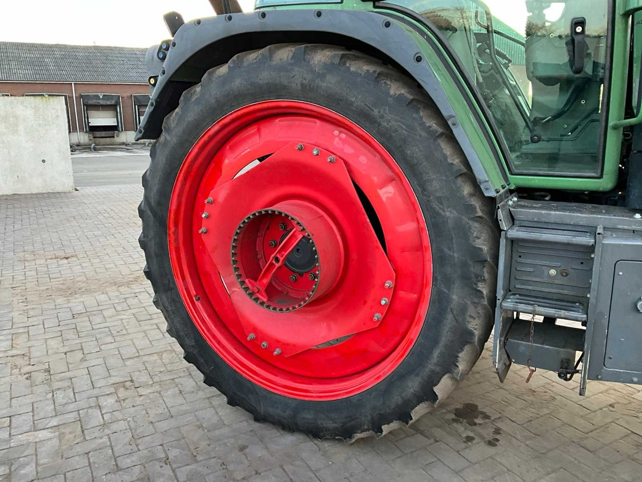 Tracteur agricole FENDT ALL-WHEEL DRIVE AGRICULTURAL TRACTOR (C): photos 13