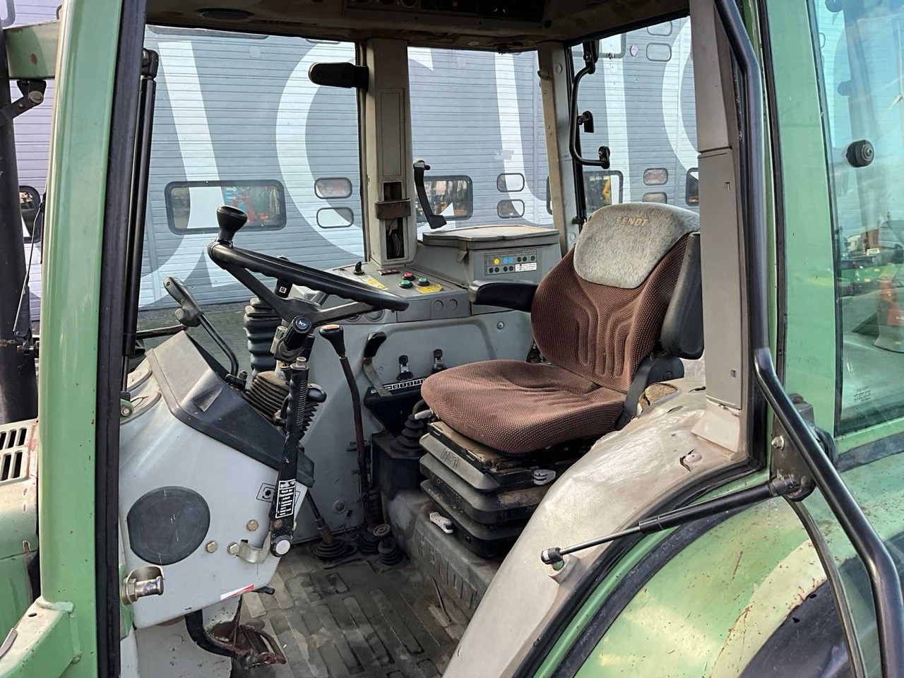 Tracteur agricole FENDT FARMER 309C TURBOMATIC ALL-WHEEL DRIVE AGRICULTURAL TRACTOR: photos 26