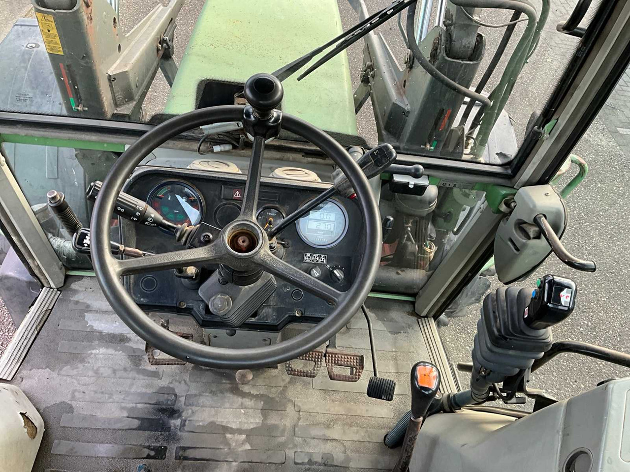 Tracteur agricole FENDT FARMER 309C TURBOMATIC ALL-WHEEL DRIVE AGRICULTURAL TRACTOR: photos 27