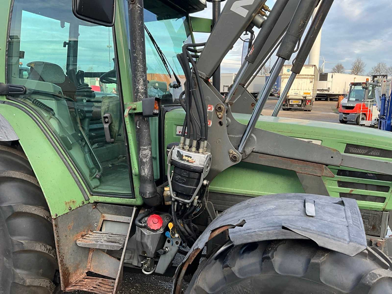 Tracteur agricole FENDT FARMER 309C TURBOMATIC ALL-WHEEL DRIVE AGRICULTURAL TRACTOR: photos 18