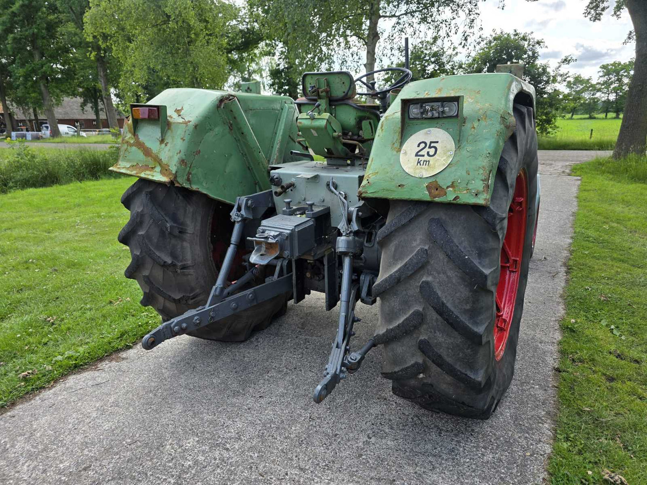 Tracteur agricole Fendt 610S: photos 12