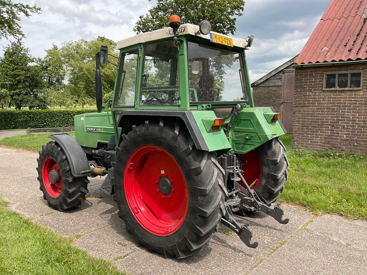 Fendt Farmer 309LS Turbomatik - Tracteur agricole: photos 2 Fendt Farmer 309LS Turbomatik - Tracteur agricole: photos 2