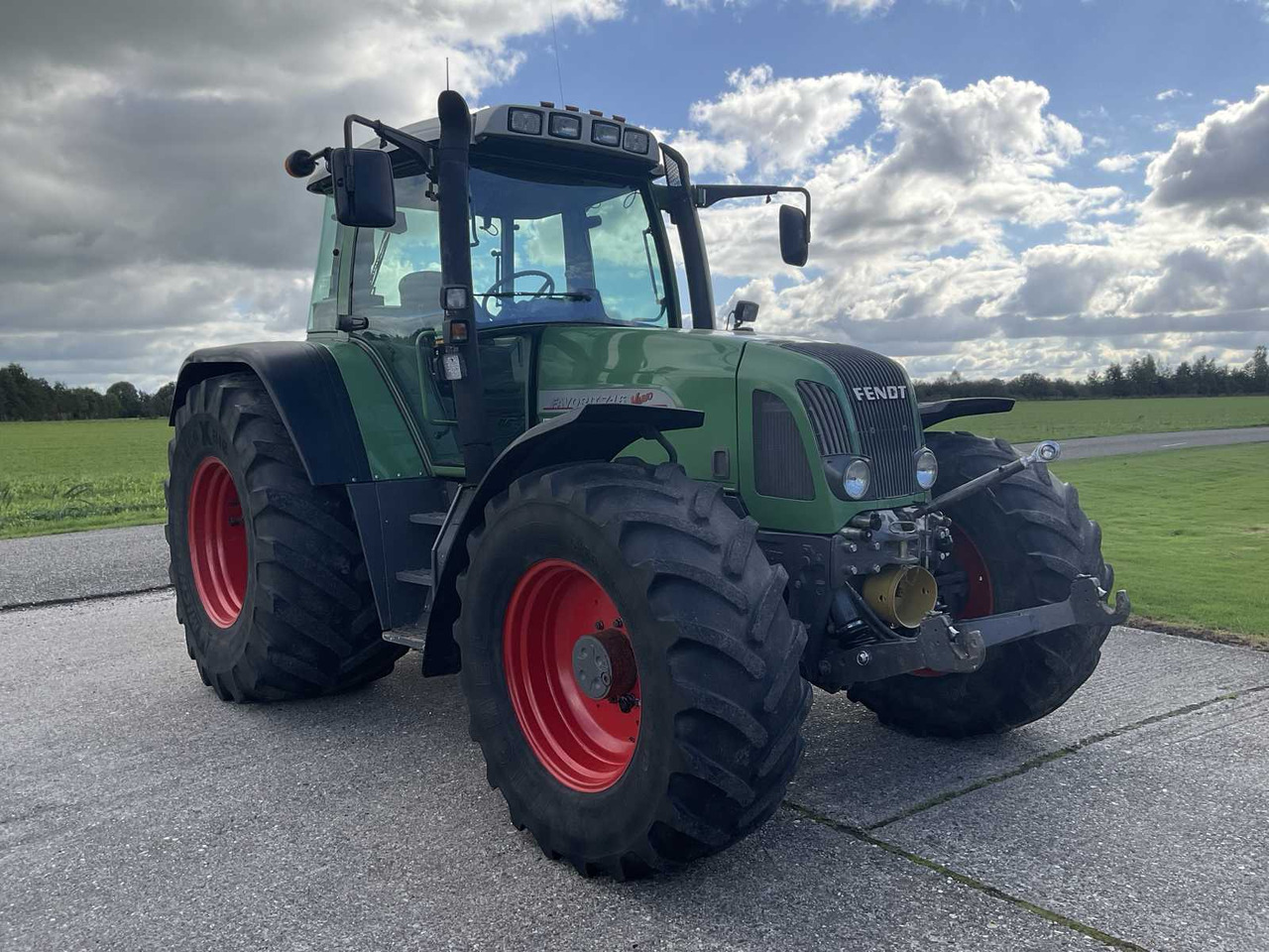 Fendt Vario 716 - Tracteur agricole: photos 2 Fendt Vario 716 - Tracteur agricole: photos 2