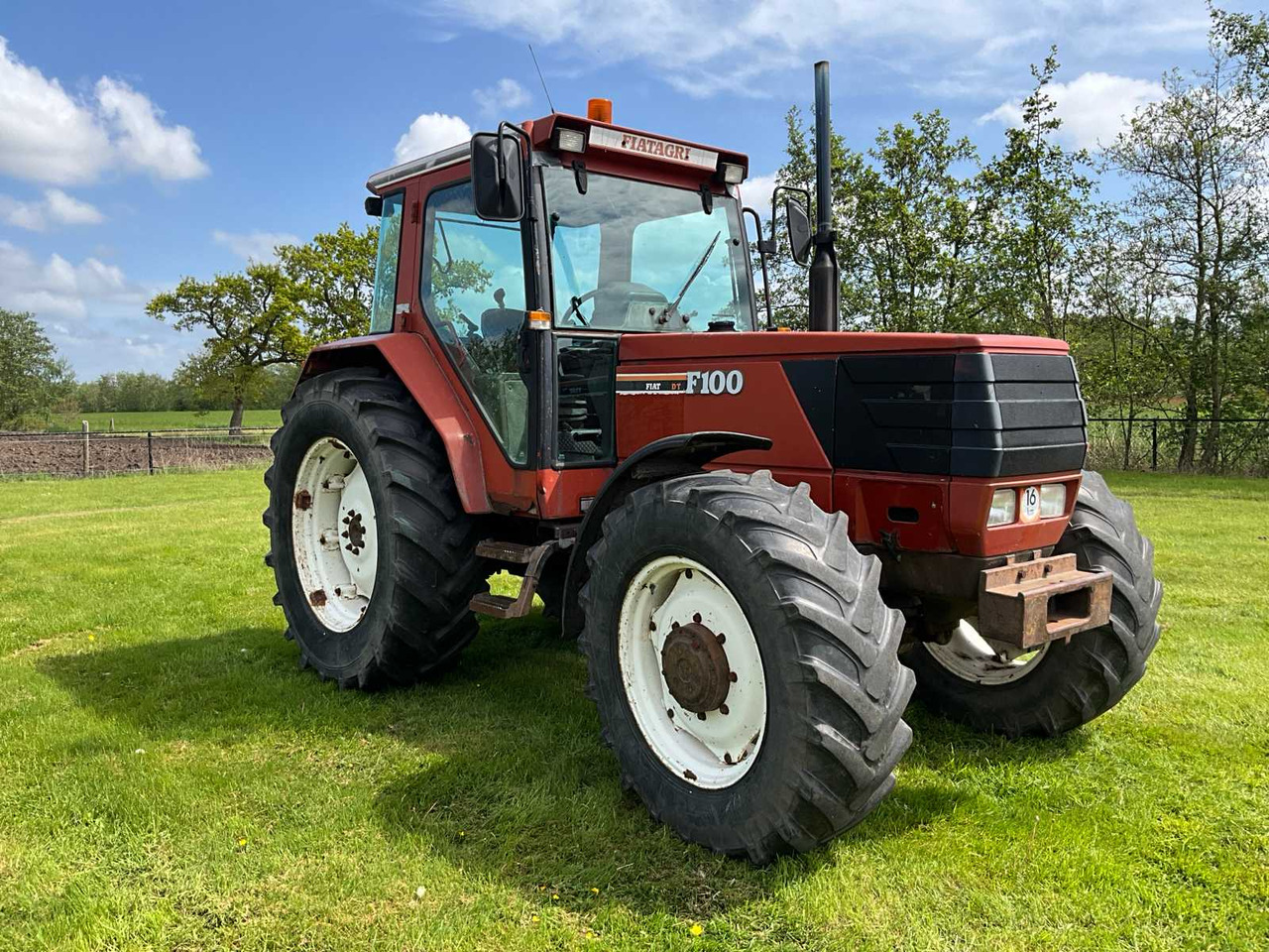 Fiat F100 DT - Tracteur agricole: photos 4 Fiat F100 DT - Tracteur agricole: photos 4