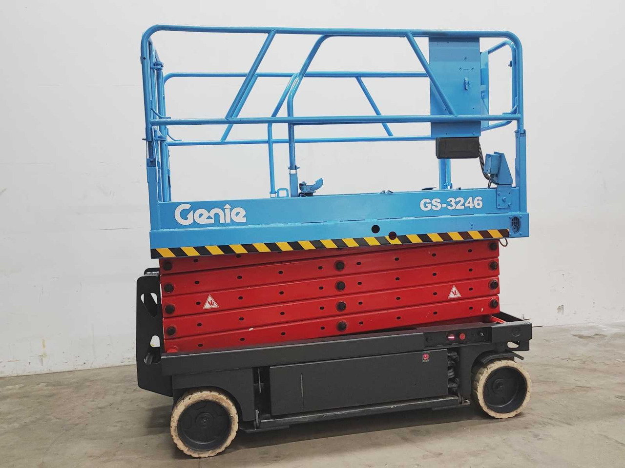 Genie GS-3246 - Nacelle: photos 2 Genie GS-3246 - Nacelle: photos 2