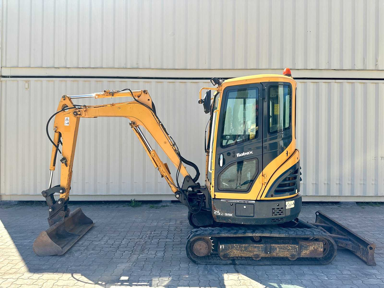 Mini pelle Hyundai Robex25Z-9AK: photos 6
