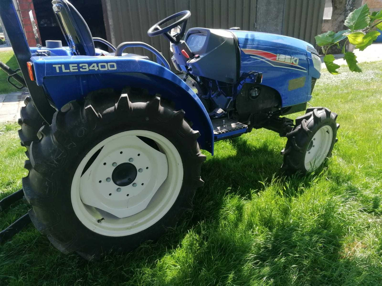 Iseki TLE3400 - Micro tracteur: photos 3 Iseki TLE3400 - Micro tracteur: photos 3