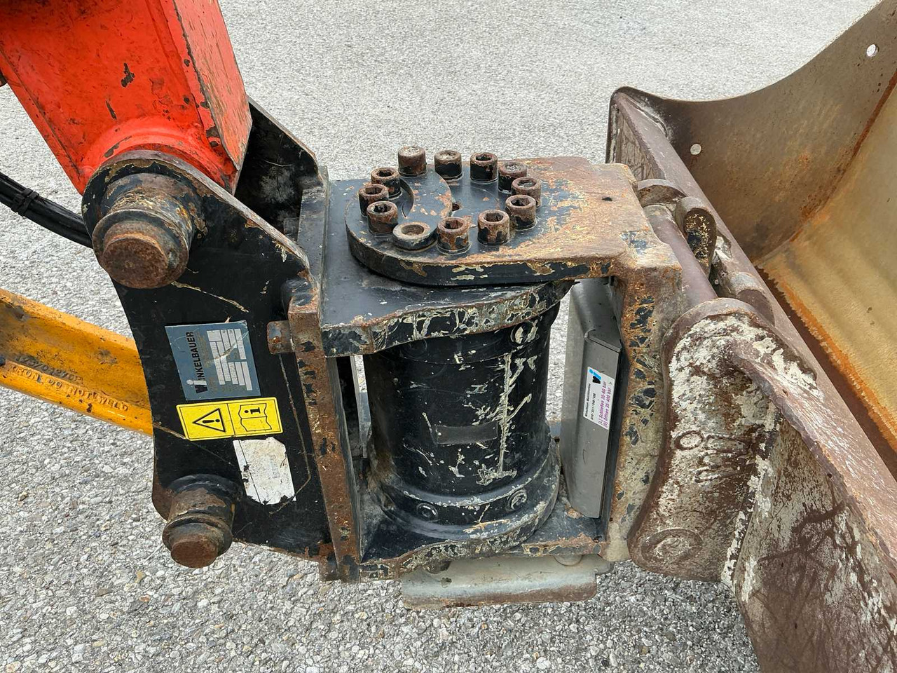 Pelle sur chenille JCB 86C-1TAB: photos 21