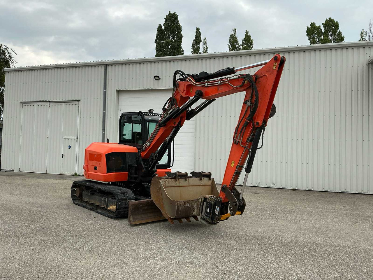 JCB 86C-1TAB - Pelle sur chenille: photos 1 JCB 86C-1TAB - Pelle sur chenille: photos 1