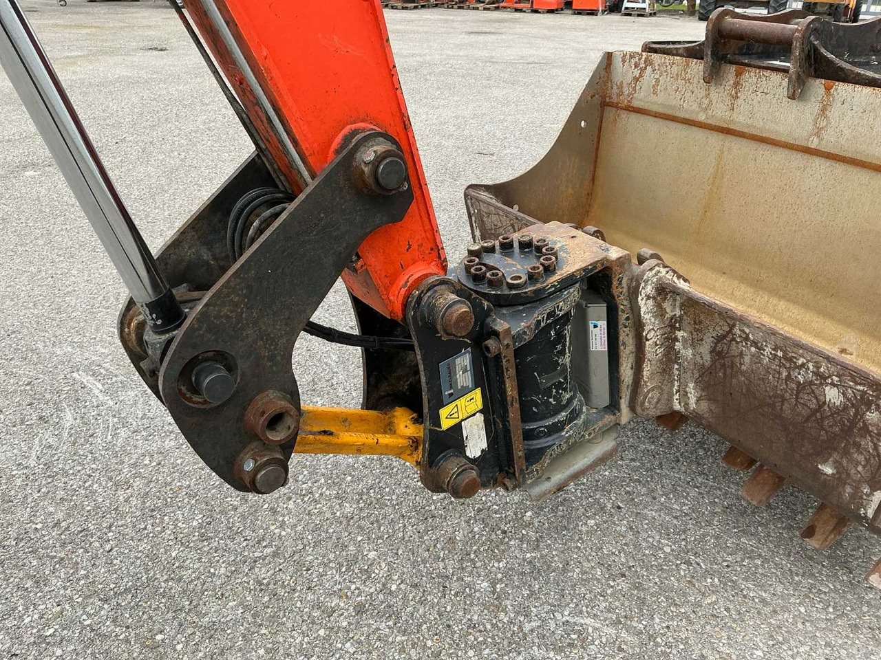 Pelle sur chenille JCB 86C-1TAB: photos 15