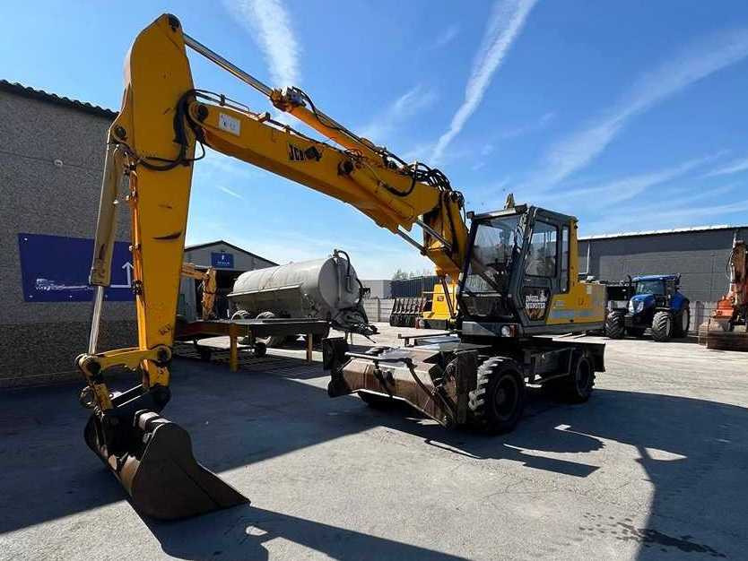 JCB JS 130W - Pelle sur pneus: photos 1 JCB JS 130W - Pelle sur pneus: photos 1