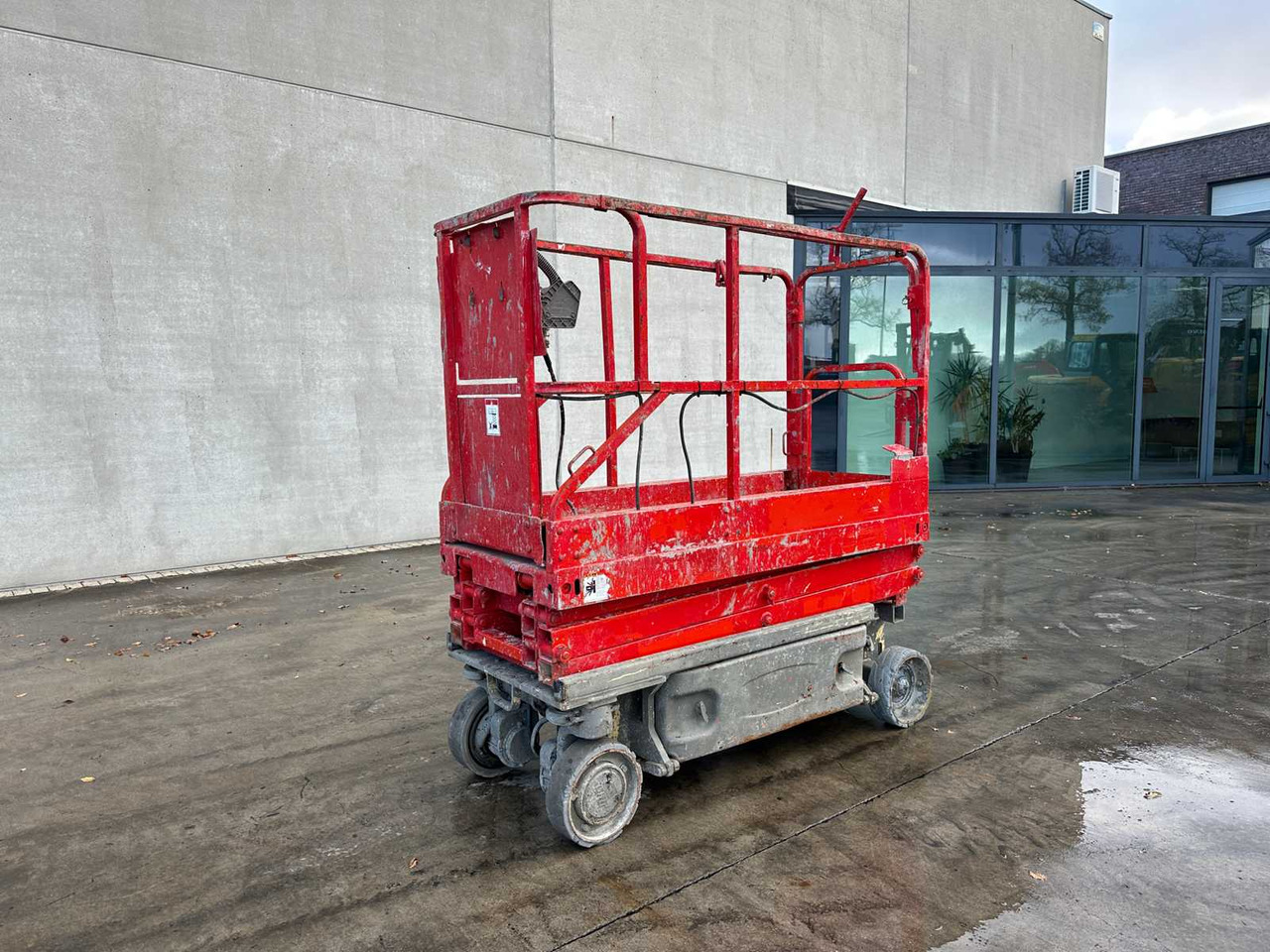 JLG - 2005 - 1930E - SCISSOR LIFT - Nacelle: photos 1 JLG - 2005 - 1930E - SCISSOR LIFT - Nacelle: photos 1