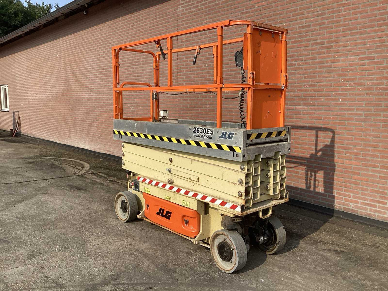 JLG 2630 ES - Nacelle: photos 3 JLG 2630 ES - Nacelle: photos 3