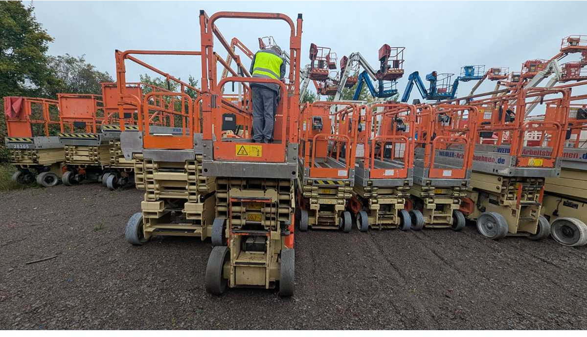 JLG 2630ES - Nacelle: photos 4 JLG 2630ES - Nacelle: photos 4