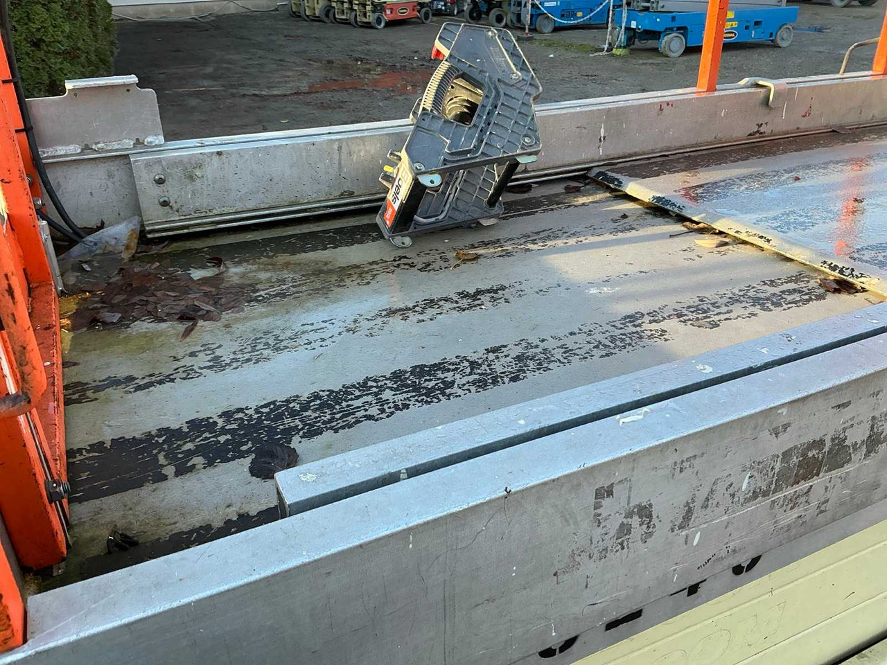 Nacelle JLG - 3246ES - AERIAL WORK PLATFORMS - 2011 (ESN11811014): photos 17 Nacelle JLG - 3246ES - AERIAL WORK PLATFORMS - 2011 (ESN11811014): photos 17