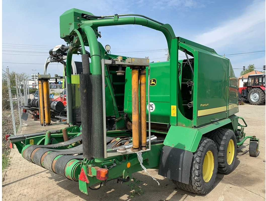 JOHN DEERE 678/HB/- - Presse à balles rondes: photos 1 JOHN DEERE 678/HB/- - Presse à balles rondes: photos 1