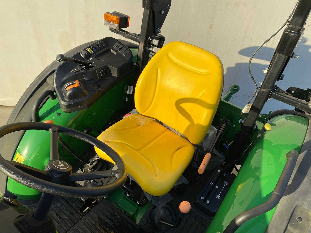 John Deere 5050E - Tracteur agricole: photos 5 John Deere 5050E - Tracteur agricole: photos 5