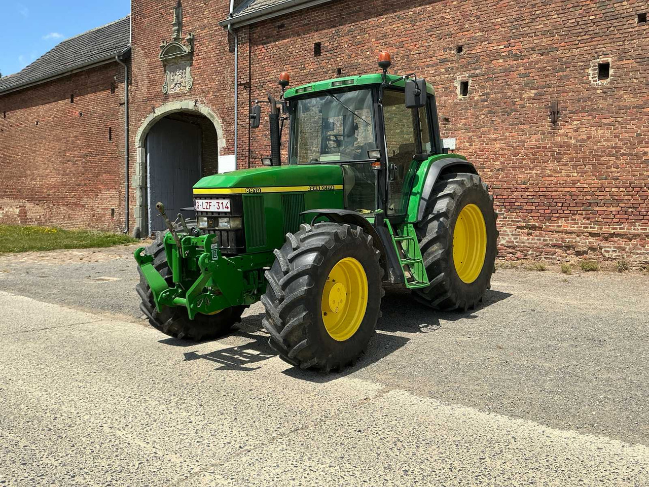 John Deere 6910 AS - Tracteur agricole: photos 1 John Deere 6910 AS - Tracteur agricole: photos 1