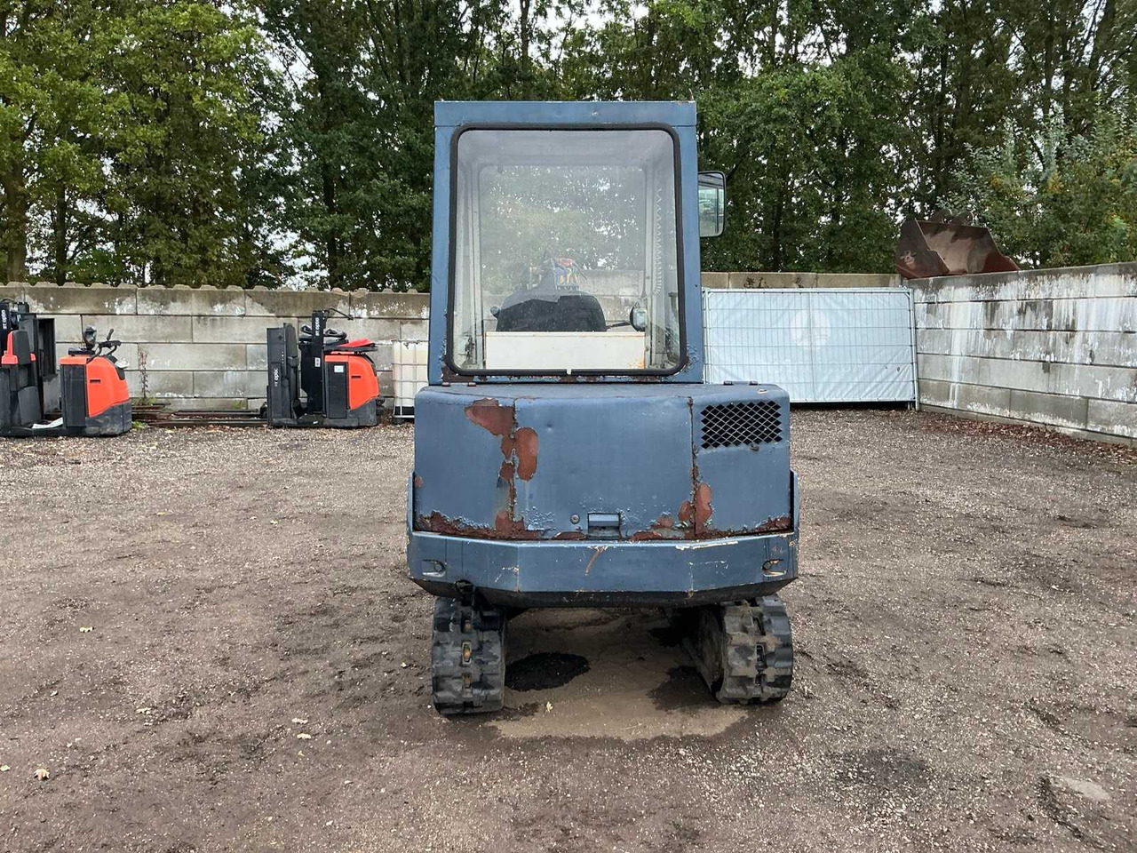 Komatsu PC 10-6 - Mini pelle: photos 4 Komatsu PC 10-6 - Mini pelle: photos 4