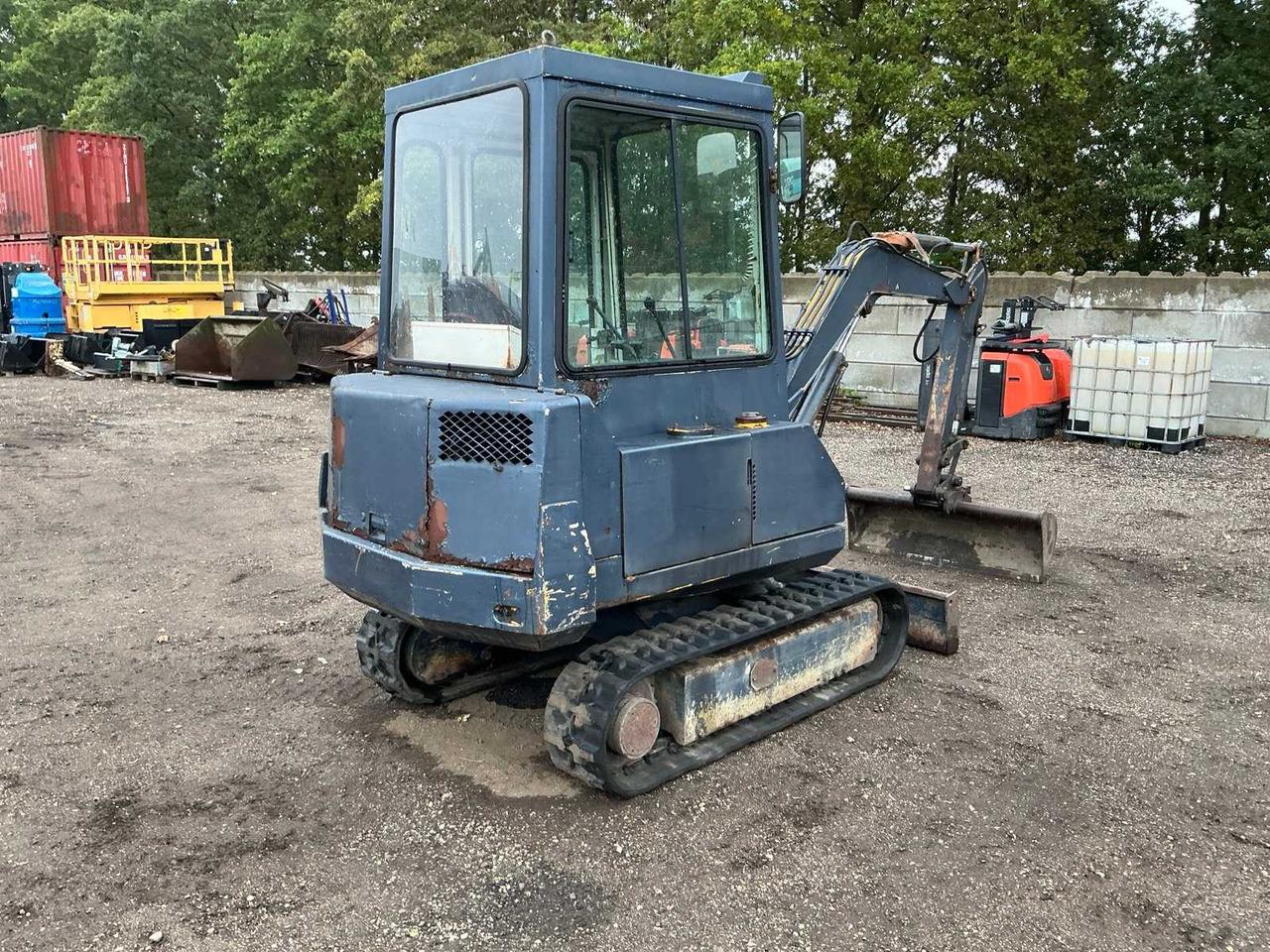 Komatsu PC 10-6 - Mini pelle: photos 5 Komatsu PC 10-6 - Mini pelle: photos 5