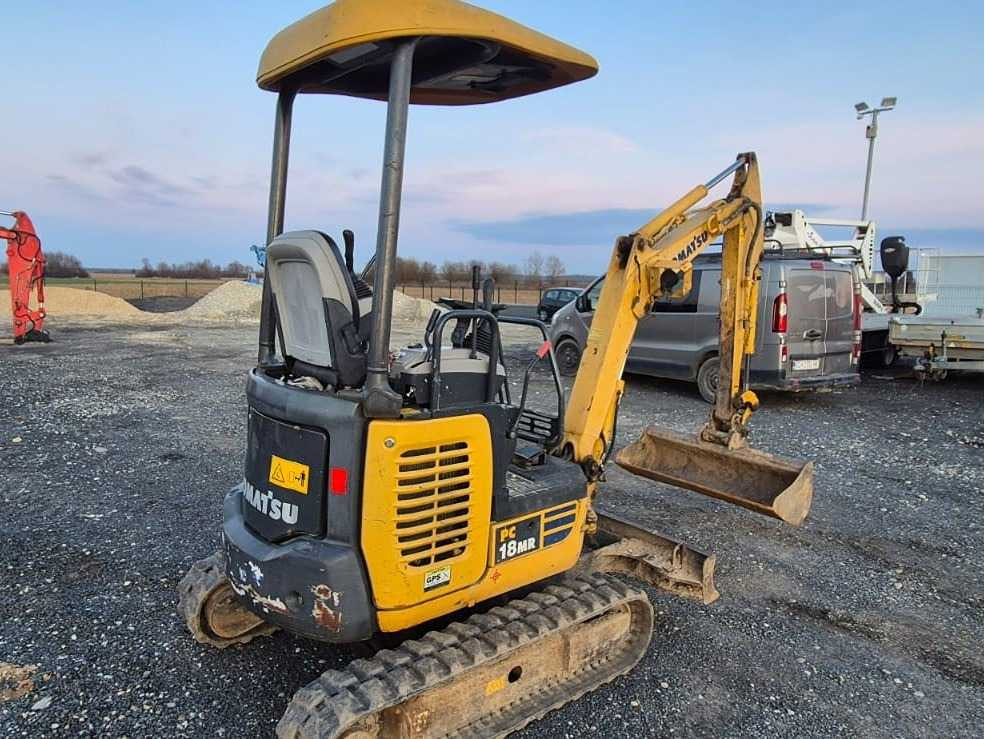 Komatsu PC18MR-2 - Mini pelle: photos 3 Komatsu PC18MR-2 - Mini pelle: photos 3