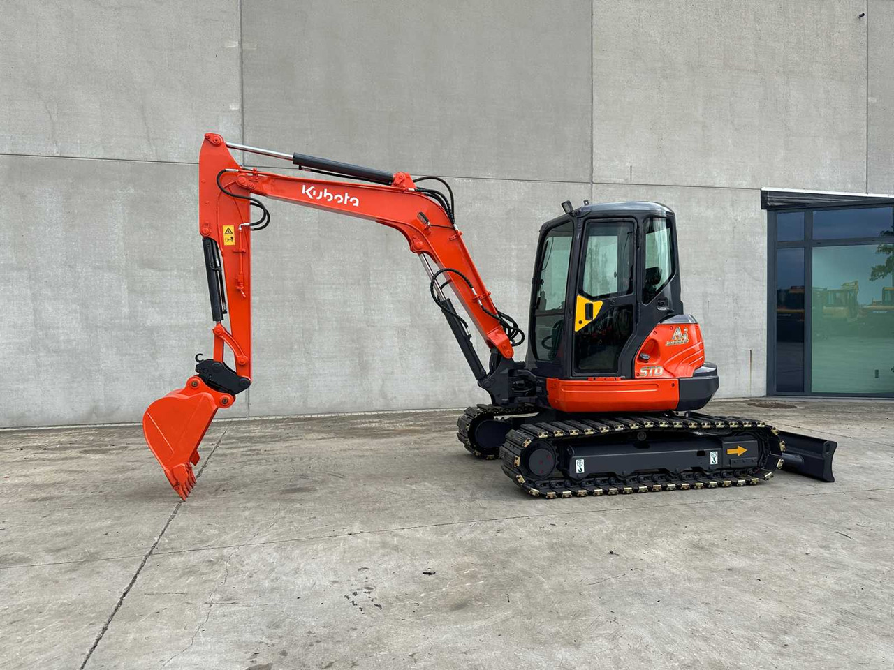Kubota KX161-3SZ - Pelle sur chenille: photos 1 Kubota KX161-3SZ - Pelle sur chenille: photos 1