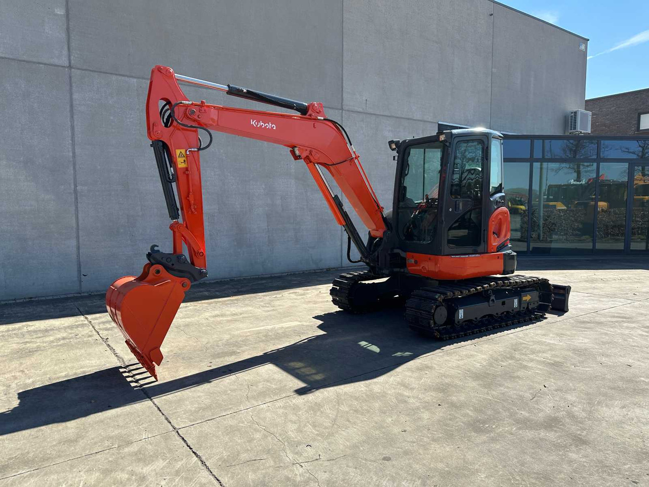 Kubota KX163-5 - Pelle sur chenille: photos 1 Kubota KX163-5 - Pelle sur chenille: photos 1