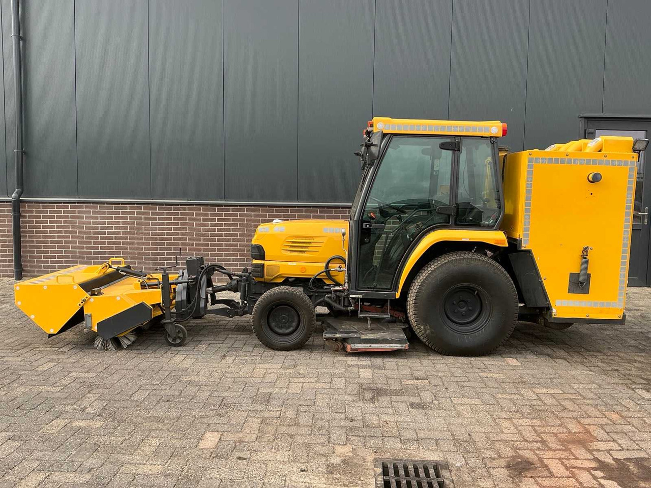 Kubota STV40 - Micro tracteur: photos 2 Kubota STV40 - Micro tracteur: photos 2