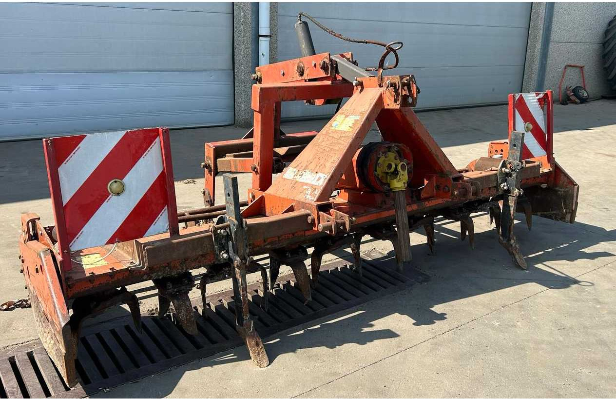 Kuhn Belrecolt HRB 302 D - Herse rotative: photos 4 Kuhn Belrecolt HRB 302 D - Herse rotative: photos 4