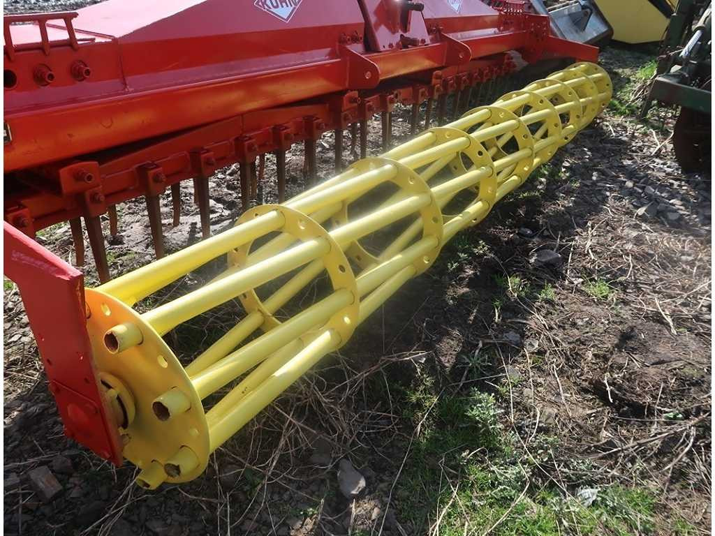Kuhn - Herse rotative: photos 5 Kuhn - Herse rotative: photos 5