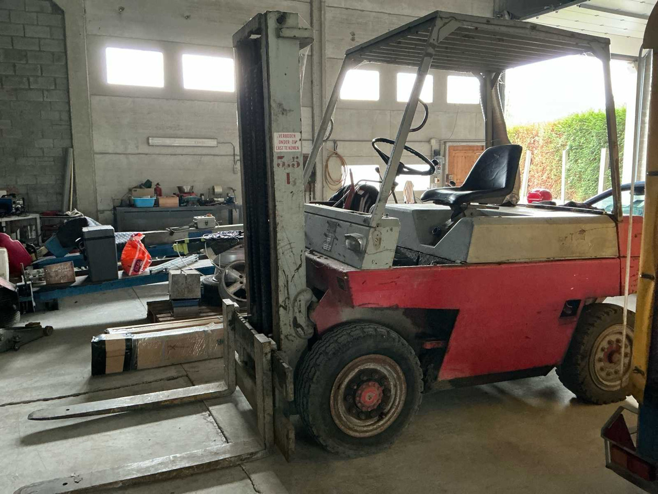 LINDE H35D FORKLIFT TRUCK - Chariot élévateur: photos 2 LINDE H35D FORKLIFT TRUCK - Chariot élévateur: photos 2