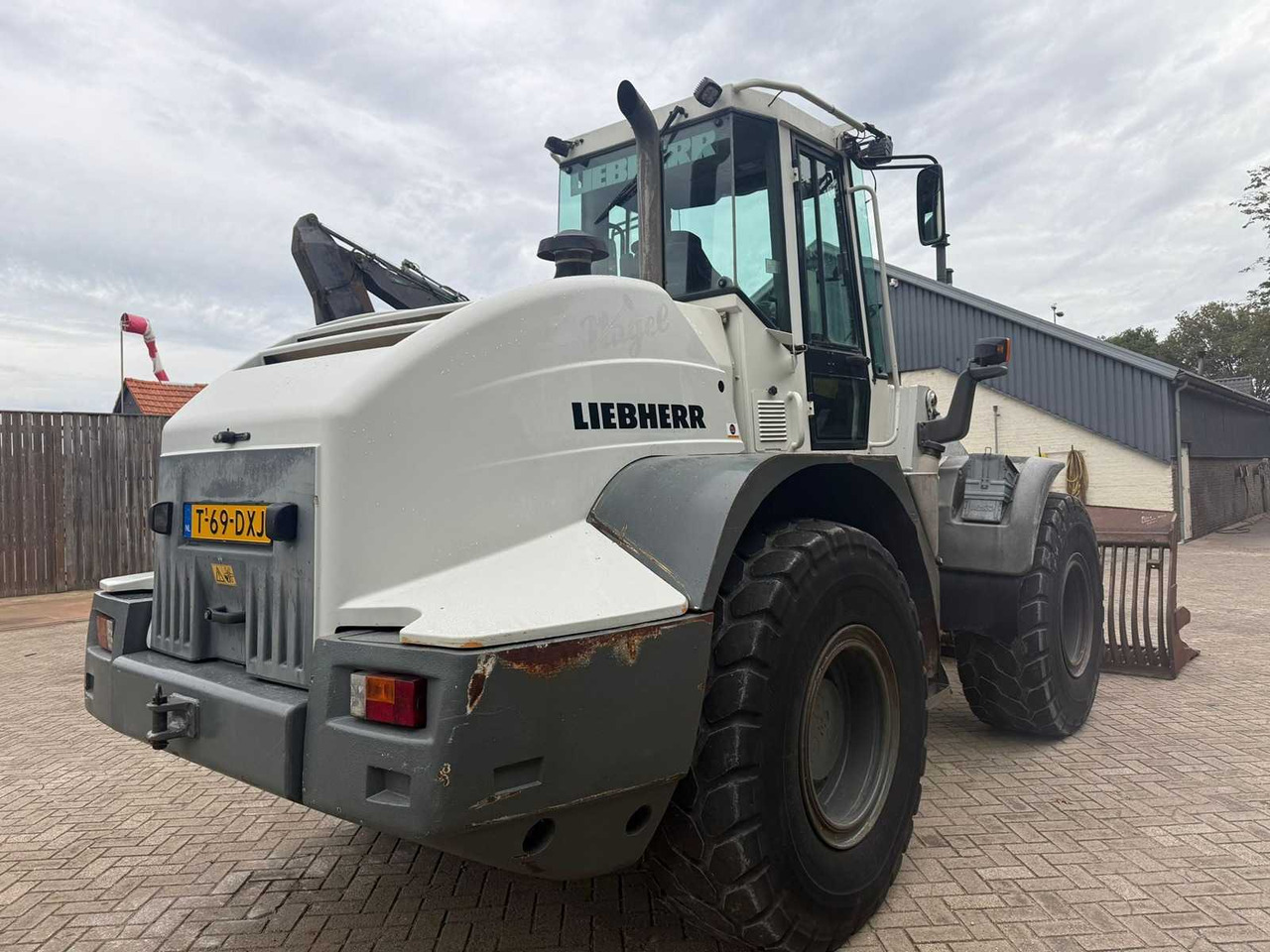 Liebherr LIEBHERR - L 538 - SHOVEL - Chargeuse sur pneus: photos 5 Liebherr LIEBHERR - L 538 - SHOVEL - Chargeuse sur pneus: photos 5