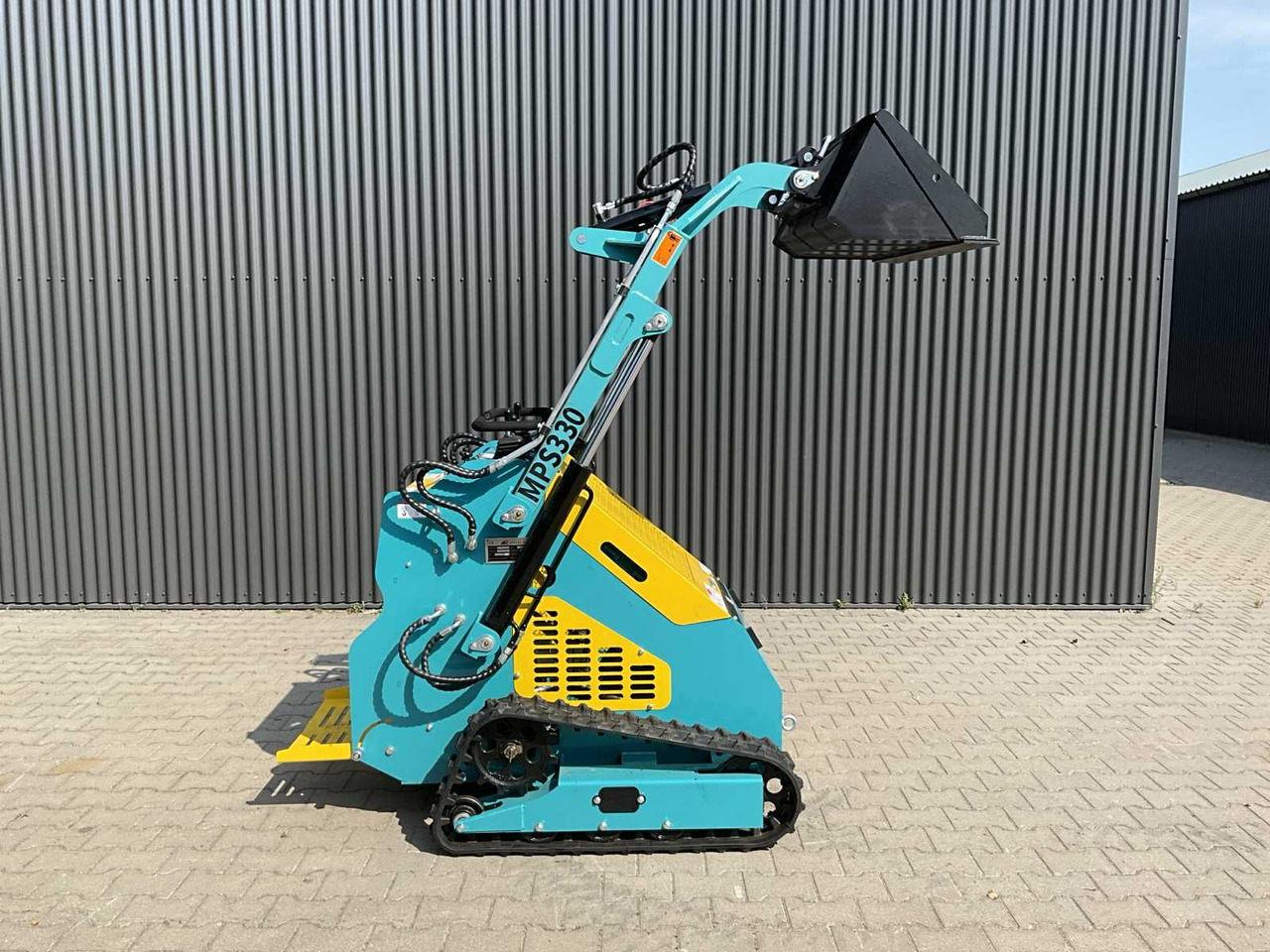 Mach Pro MP-S330 - Mini chargeuse: photos 4 Mach Pro MP-S330 - Mini chargeuse: photos 4