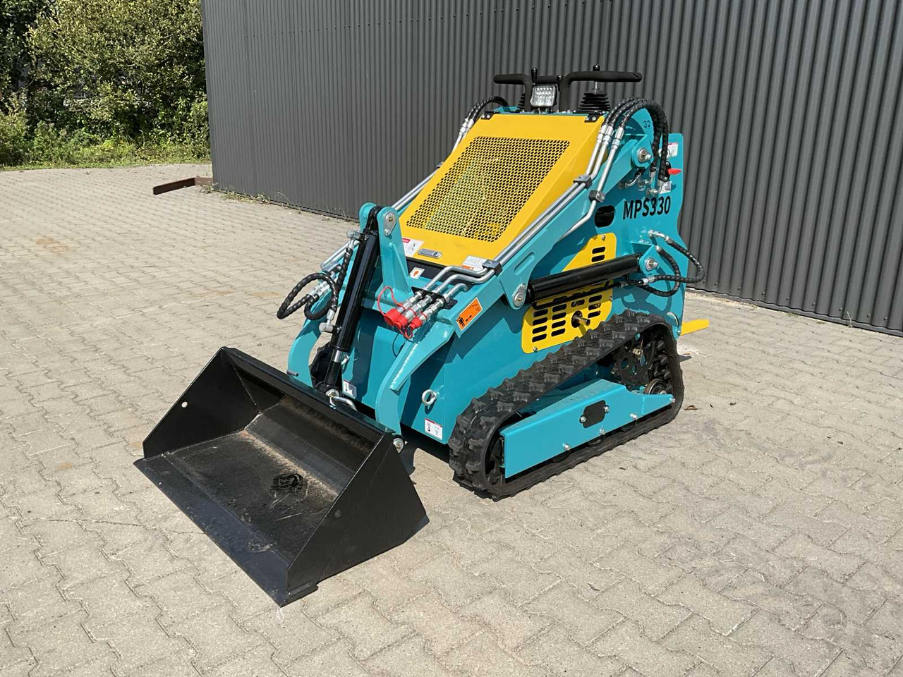 Mach Pro MP-S330 - Mini chargeuse: photos 2 Mach Pro MP-S330 - Mini chargeuse: photos 2