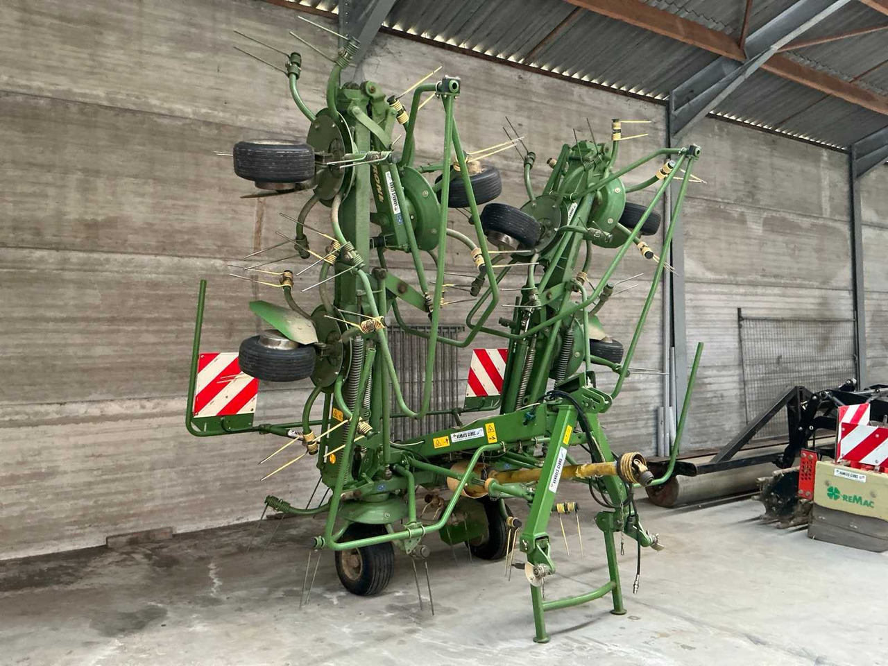 Krone KW8.82 - Machine agricole: photos 2 Krone KW8.82 - Machine agricole: photos 2