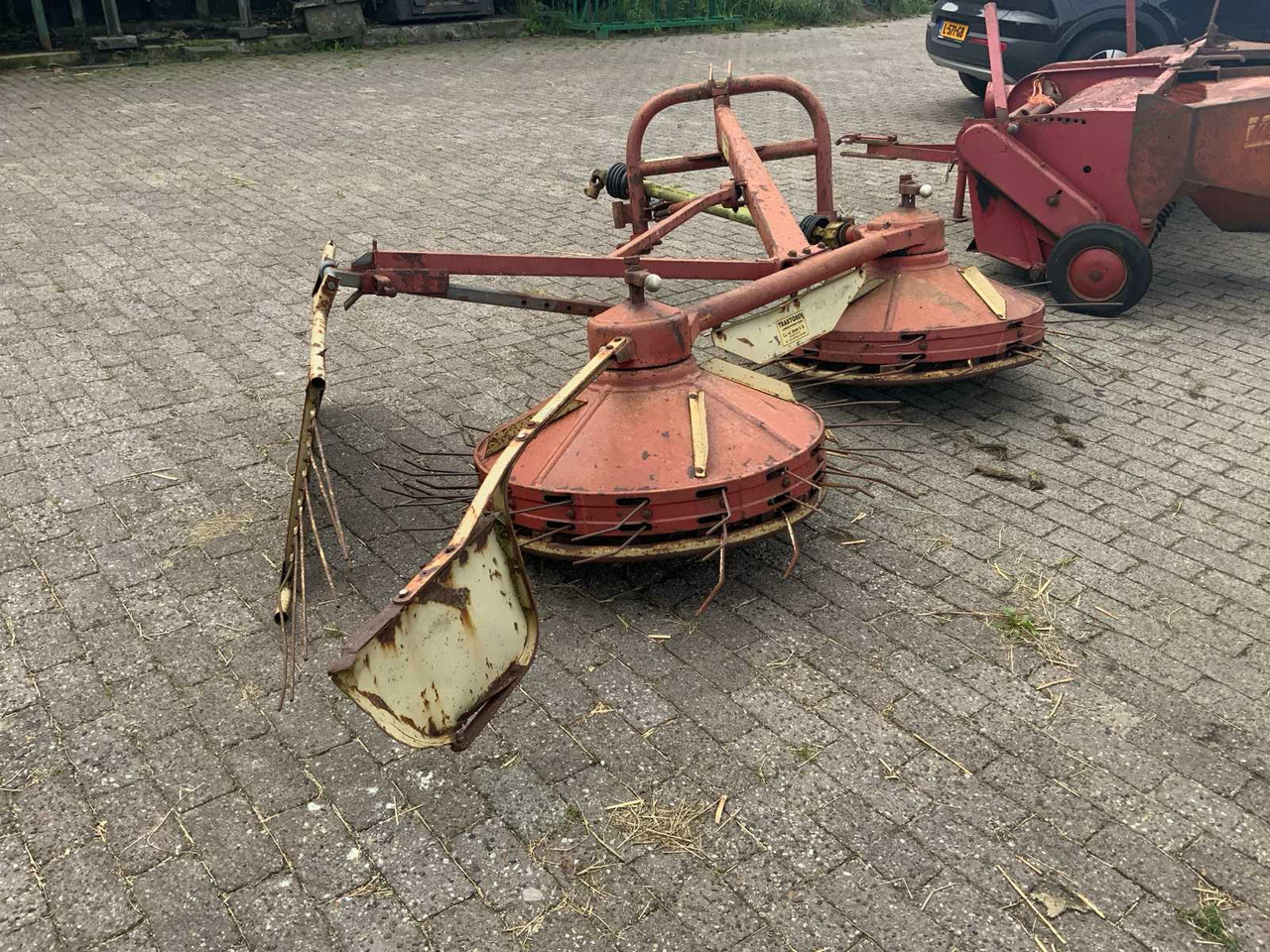 PZ CZ 300 - Machine agricole: photos 4 PZ CZ 300 - Machine agricole: photos 4