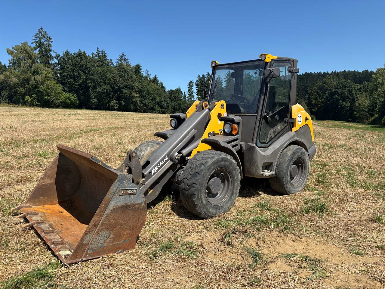 Mecalac AX850 - Chargeuse sur pneus: photos 1 Mecalac AX850 - Chargeuse sur pneus: photos 1