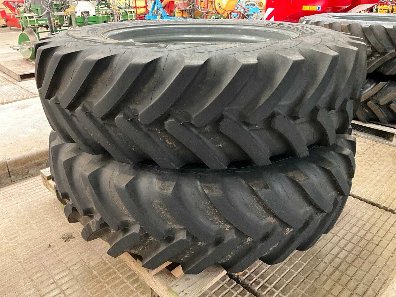 Michelin Spraybib - Pneus et jantes pour Tracteur agricole: photos 3 Michelin Spraybib - Pneus et jantes pour Tracteur agricole: photos 3
