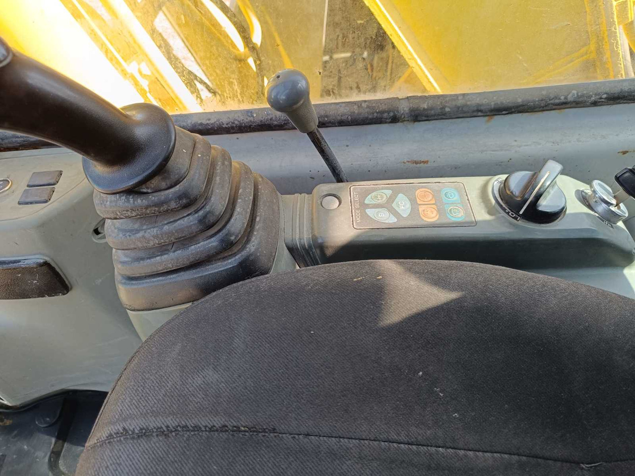 Pelle NEW HOLLAND KOBELCO - E-135-SR - TRACKED EXCAVATOR - 2011: photos 17