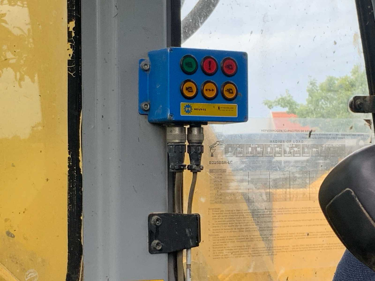 Pelle sur chenille New Holland Kobelco E225BSR: photos 18