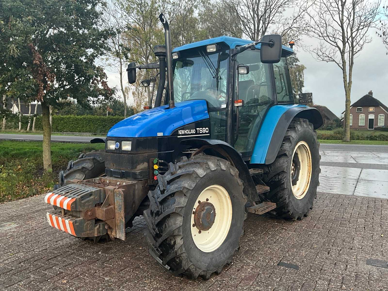 New holland TS90 - Tracteur agricole: photos 1 New holland TS90 - Tracteur agricole: photos 1