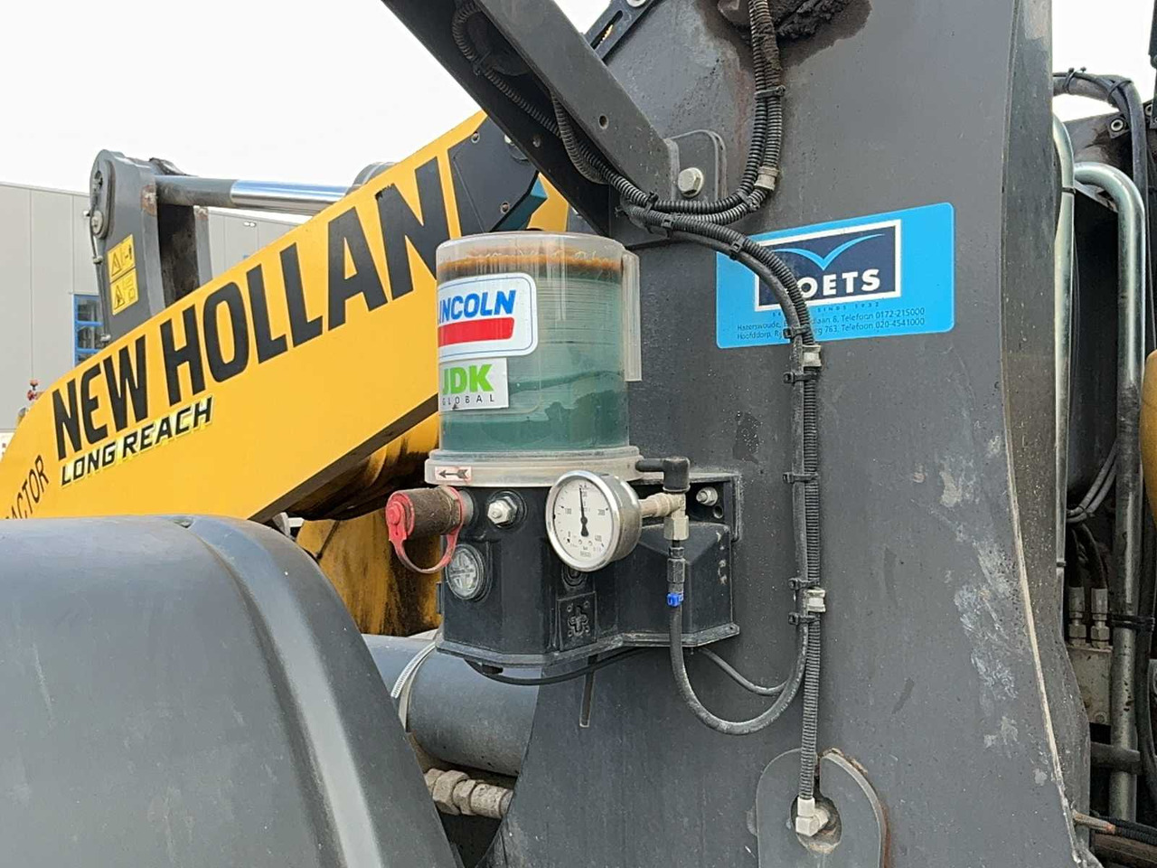Chargeuse sur pneus New holland W170D: photos 11