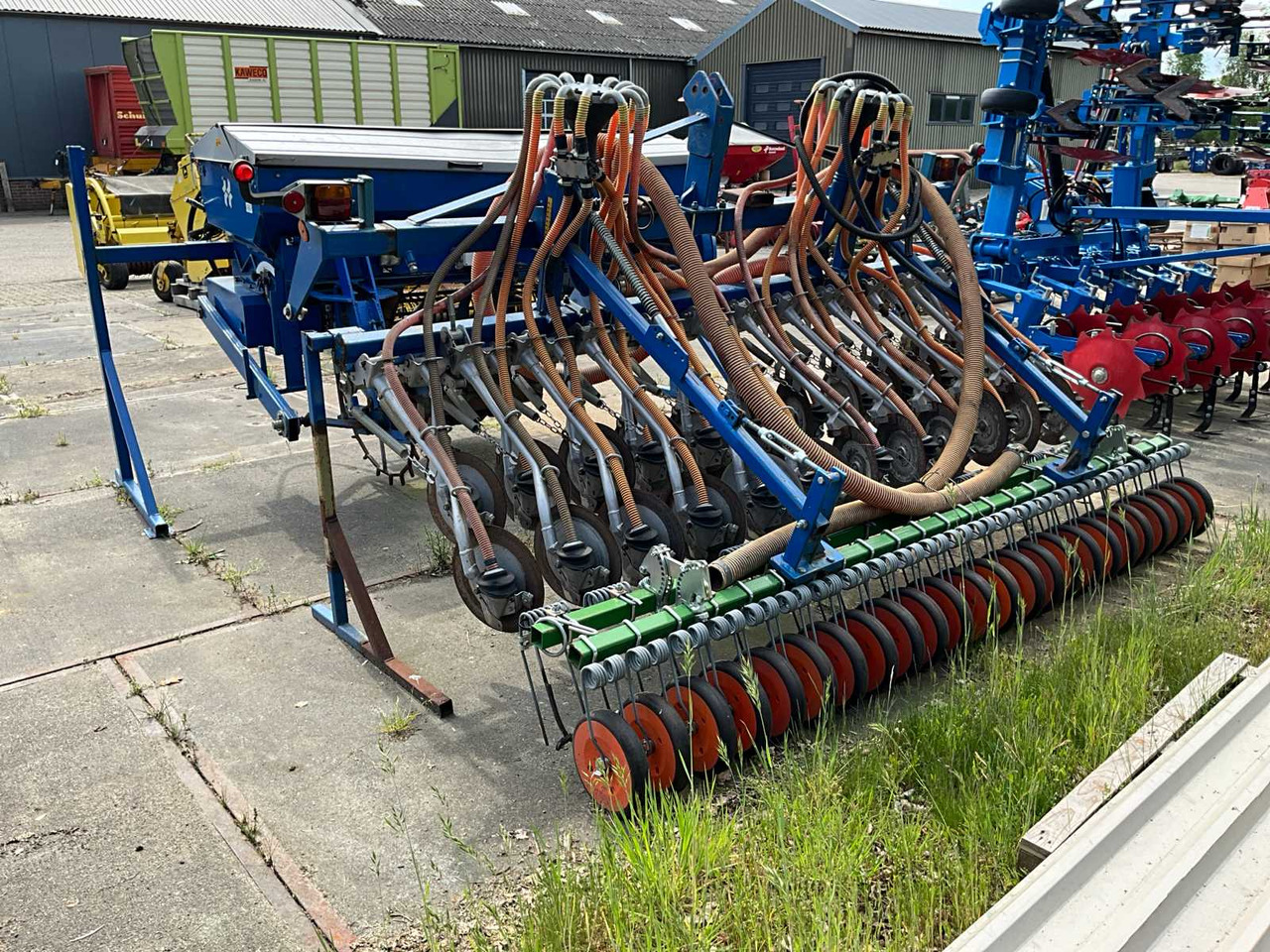 Nordsten NS4030 HYD 24 ERM - Semoir/ Planteuse: photos 4 Nordsten NS4030 HYD 24 ERM - Semoir/ Planteuse: photos 4
