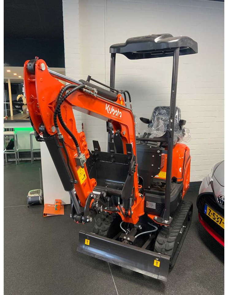 Powered-By-Kubota U105 - Mini pelle: photos 2 Powered-By-Kubota U105 - Mini pelle: photos 2