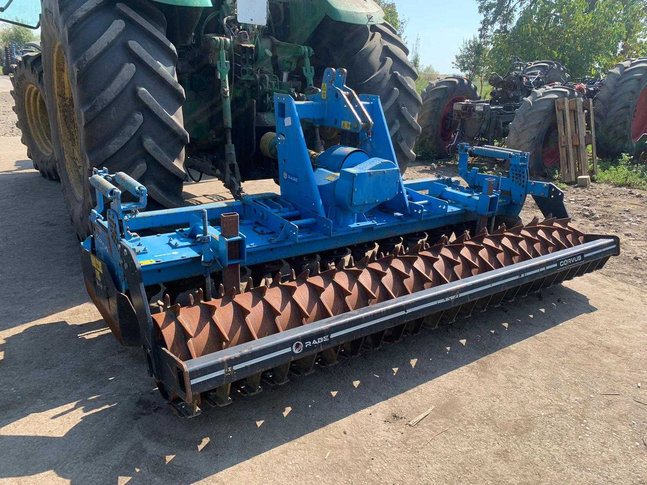 RABE - Herse rotative: photos 1 RABE - Herse rotative: photos 1