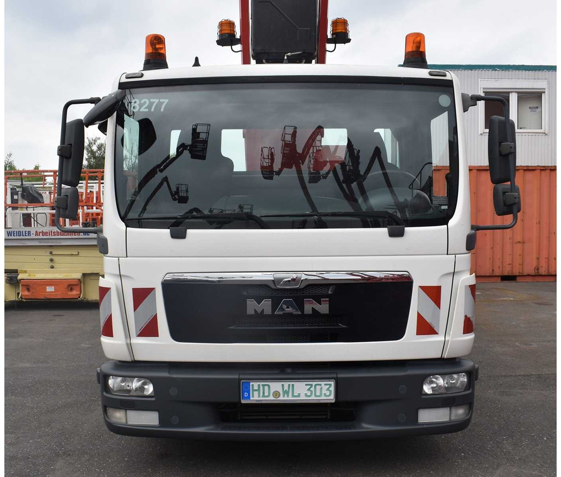 Ruthmann T330 - Nacelle: photos 2 Ruthmann T330 - Nacelle: photos 2