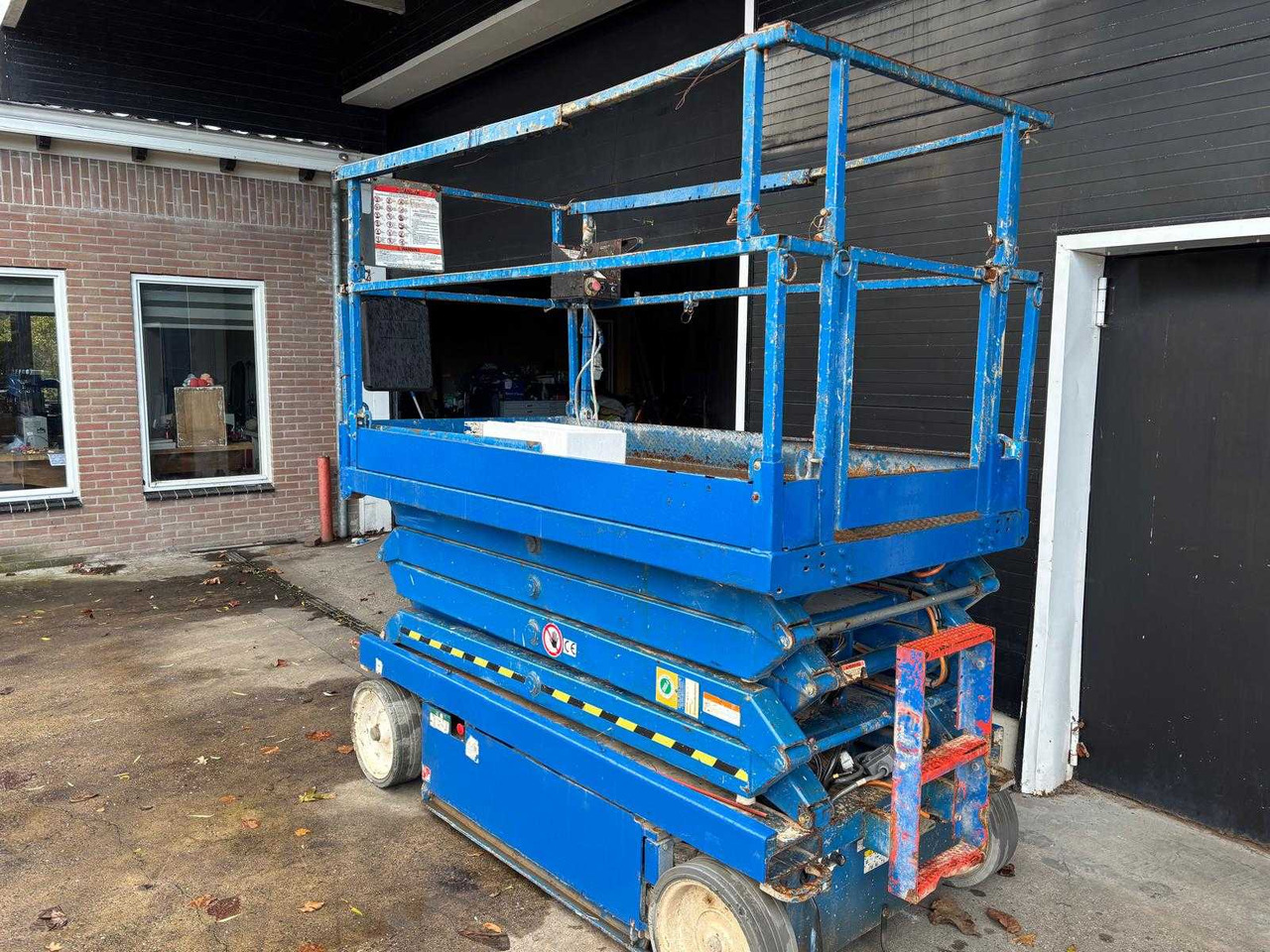 SKYJACK - 2015 - AERIAL PLATFORM - Nacelle: photos 3 SKYJACK - 2015 - AERIAL PLATFORM - Nacelle: photos 3